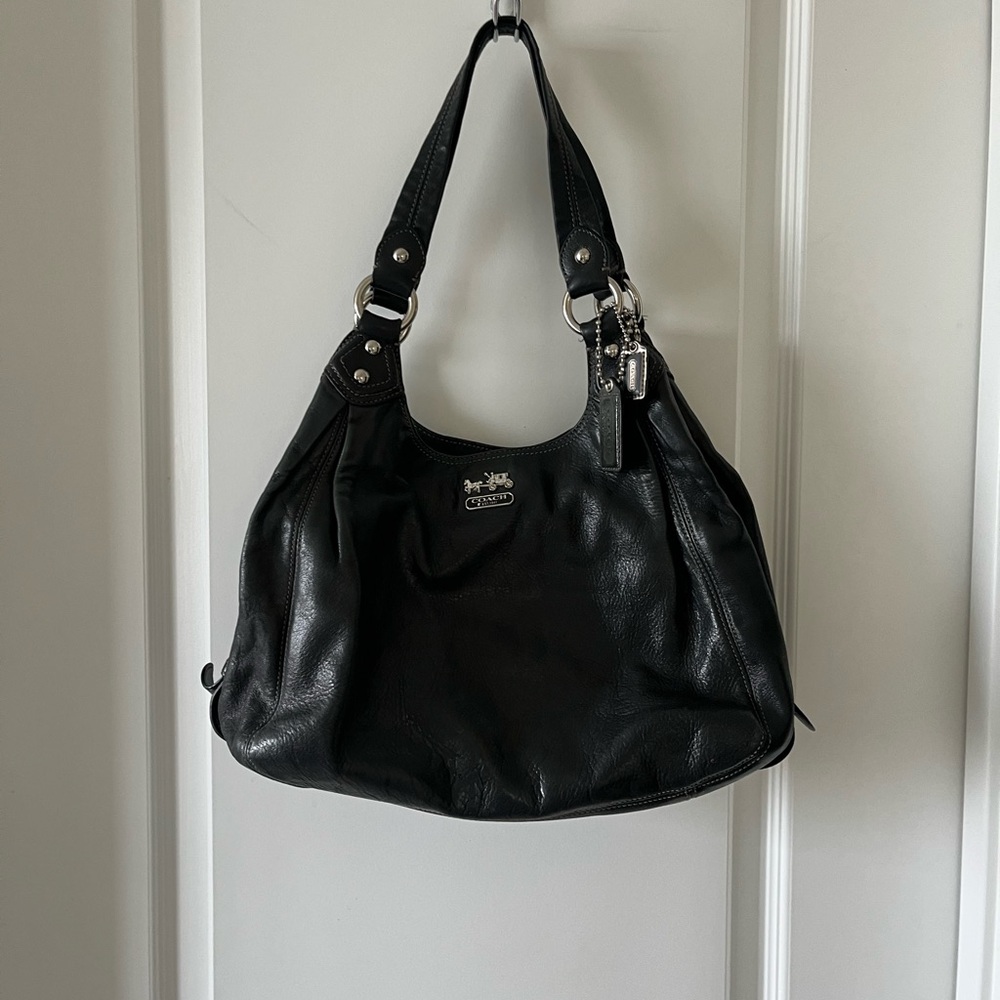 Coach Black Madison Maggie Leather Shoulder Bag with Silver Hardware - Picture 1 of 11